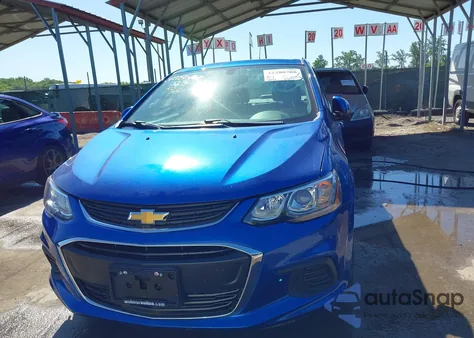 2018 Chevrolet Sonic Lt Auto z USA, uszkodzony, nr VIN 1G1JD5SG3J4128106